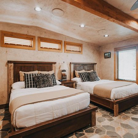 Cougar Ridge Hotel Тори Екстериор снимка