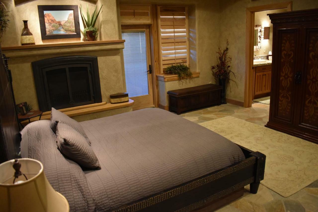 Cougar Ridge Hotel Тори Екстериор снимка