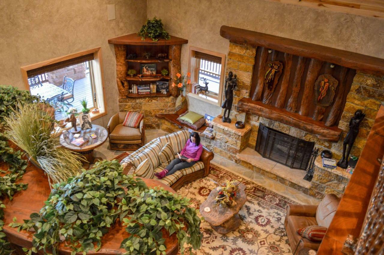 Cougar Ridge Hotel Тори Екстериор снимка